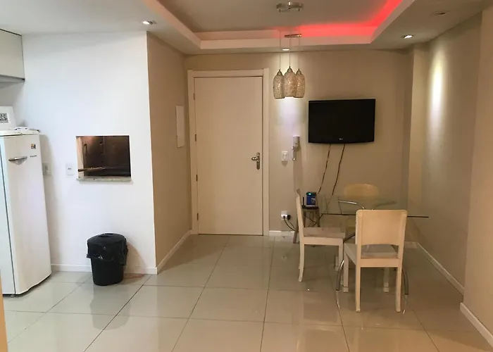 Apartamento P/ 8 Com Garagem Churasqueira E Piscina *