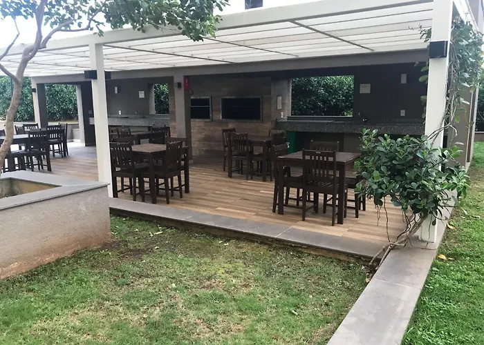 P/ 8 Com Garagem Churasqueira E Piscina *