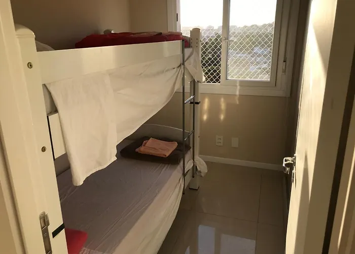 P/ 8 Com Garagem Churasqueira E Piscina *